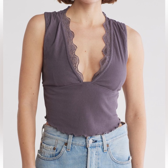 Free People NWOT  Classic Twist Lace Brami Gray Sleeveless Vneck Crop Tank large - Picture 1 of 8